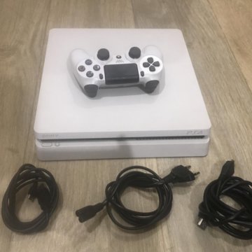 Консоль PS4 Slim