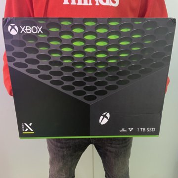 Игровая приставка Xbox series X + игры
