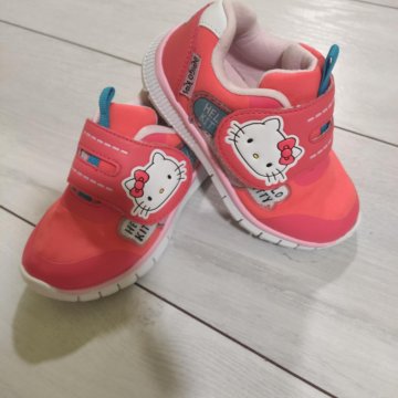 Кроссовки для девочки 15.5 см