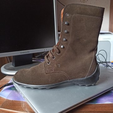 Ботинки женские Tod's 36.5