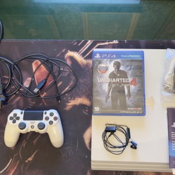 PlayStation 4 Pro White