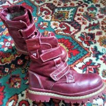 Ботинки зимние для девочки 27 размер.