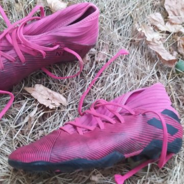 Футбольные бутсы 38 размер adidas memesis