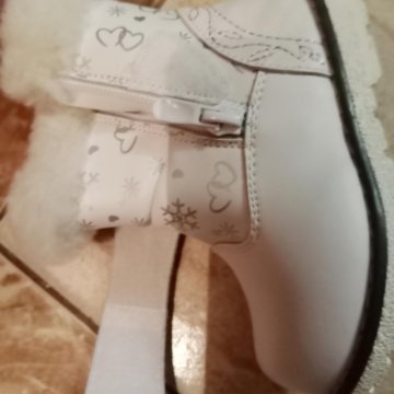 Детские новые зимние сапожки