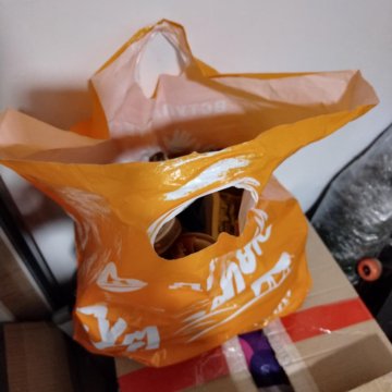 Обувь на дачу,в дерев,на мал. отдам разм 25-27,30.