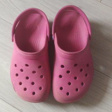 Crocs