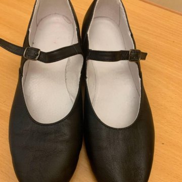 Туфли для народных танцев