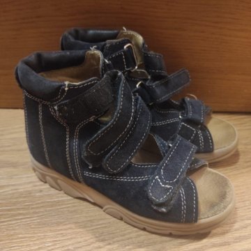 Ортопедические сандалии Protetika