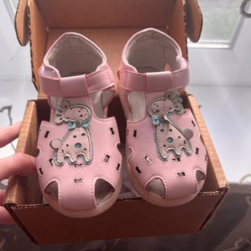 Кожаные детские сандалии 25 размера