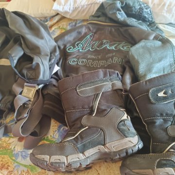 Сапоги 31 и кожаная куртка 116-122 цена за все