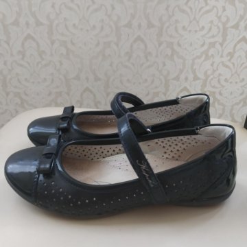 Туфли для девочки р-р 32 Kapika