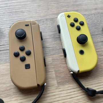 Joy-Con Controllers Yellow Brown