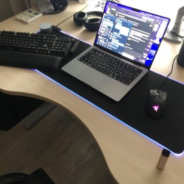 Razer игровая клавиатура, мышь и коврик