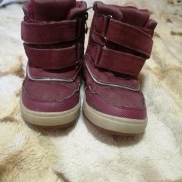 Зимние ботинки для девочки