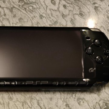 Sony PSP-3008 с играми