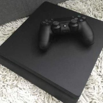 Sony PlayStation 4 slim
