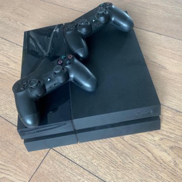 Sony PlayStation 4
