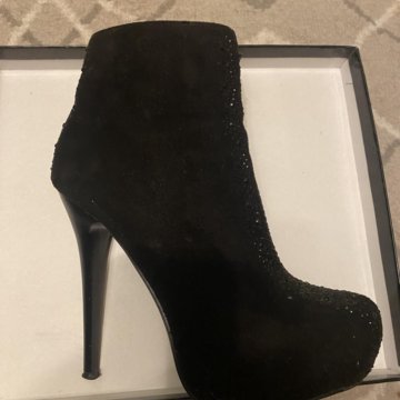 Ботинки женские