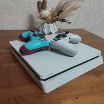 Ps4 slim 1tb + 2 джойстика+ 5 топ игр