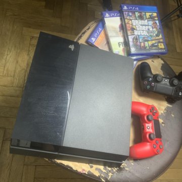Sony PlayStation 4 500GB + 147 игр
