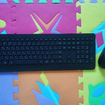 Беспроводные клавиатура и мышь