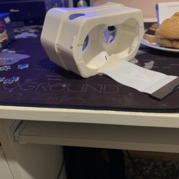 Очки виртуальной реальности.