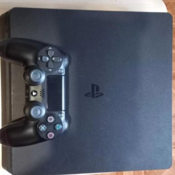 Playstation 4 slim