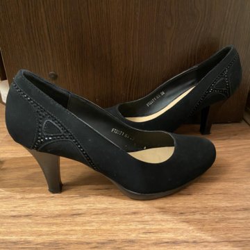 Замшевые туфли