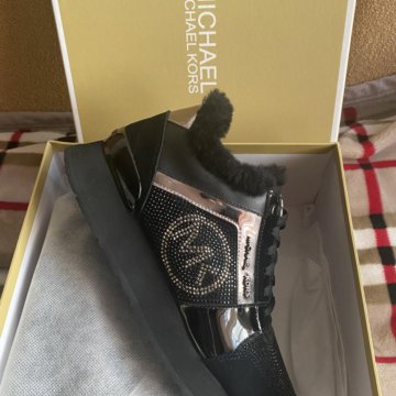 Кроссовки зимние женские новые