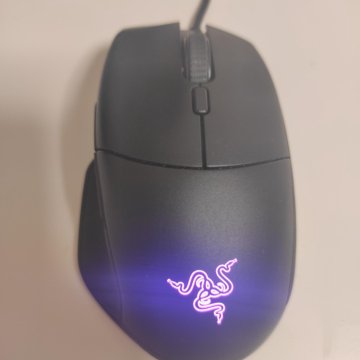 Игровая мышь Razer Basilisk Essential