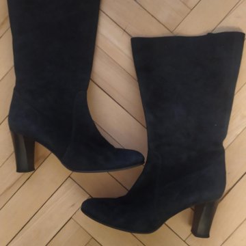 Сапоги замшевые, на 39 размер. Италия