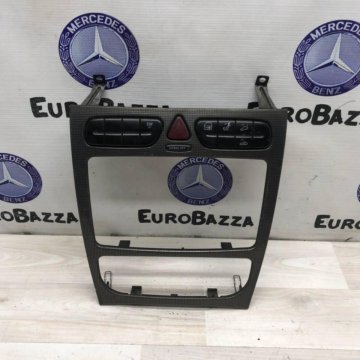 Рамка магнитолы Mercedes W203