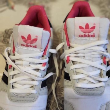 Кроссовки женские Adidas,р.38