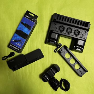 Зарядная док-станция и подставка PlayStation 4