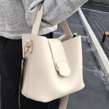 Сумочка светлый беж