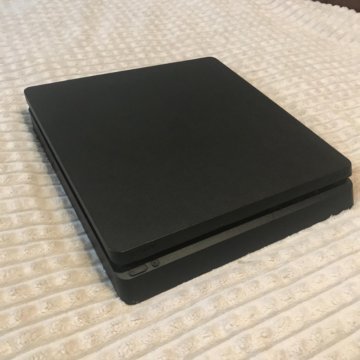 Sony PlayStation 4 Slim 1 Tb