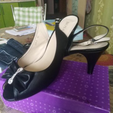 Босоножки 38размер