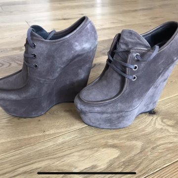 Ботильоны Stuart Weitzman