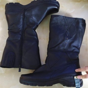 САПОГИ НОВЫЕ Зима жен. Раз.40