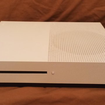 Xbox One S