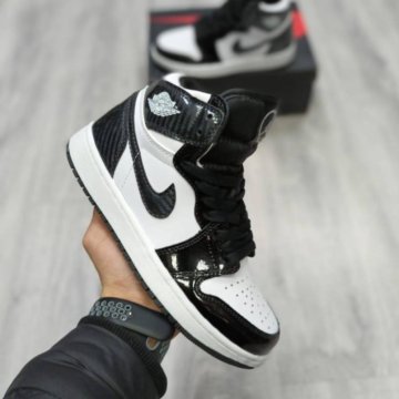 Кроссовки новые Nike air Jordan 1 (36-40)