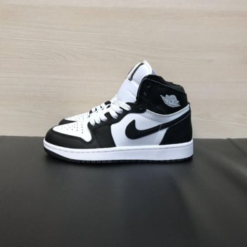 Кроссовки Nike Air Jordan зимние черно-белые