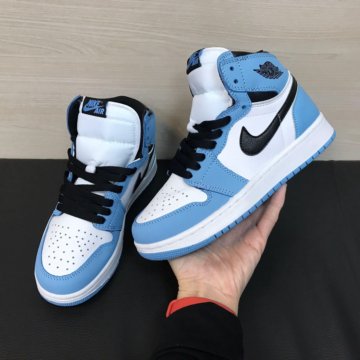 Кроссовки Nike Air Jordan зимние бело-голубые