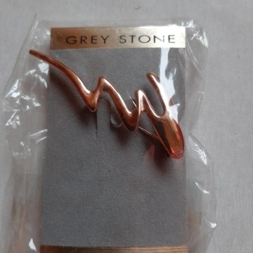 Брошь из нулевых.