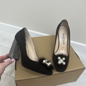 Туфли женские Deliberti размер 39