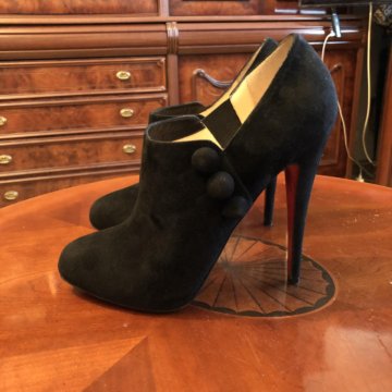Louboutin оригинал ботильоны туфли р41