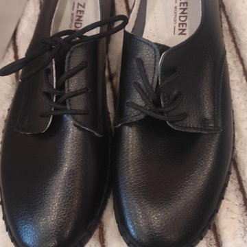 Кожаные туфли кроссовки женские новые