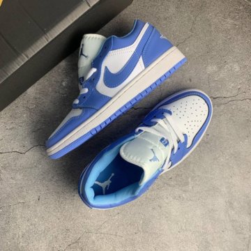 Air Jordan 1 Low UNC Blue