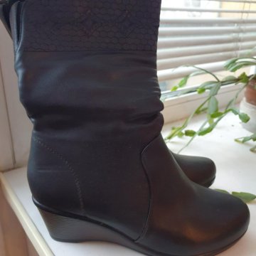 Сапоги женские