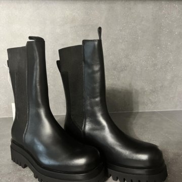 Новые полусапоги Челси черного цвета